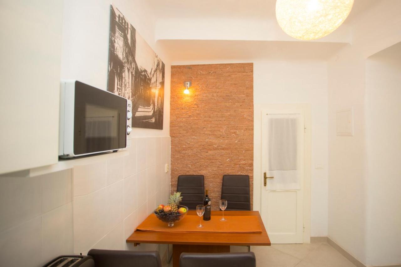 Apartment Silvana Split Bagian luar foto